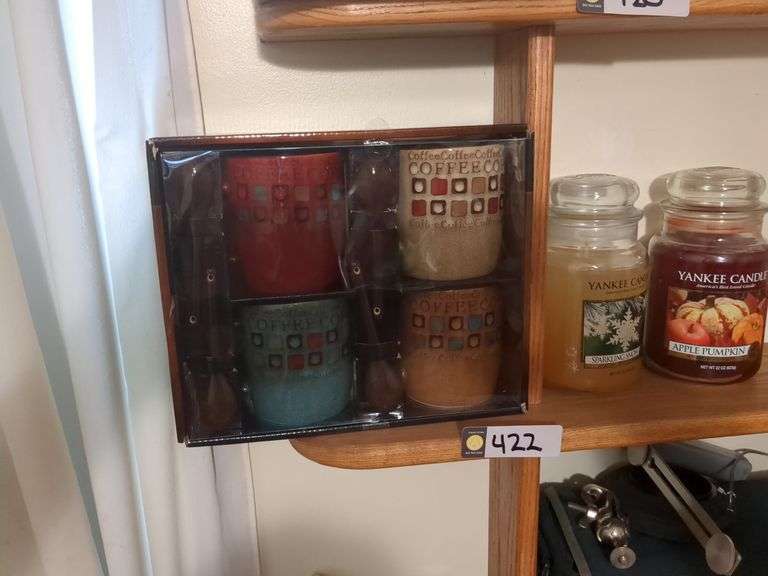 Mr Coffee mug set and 2 Yankee Candles image