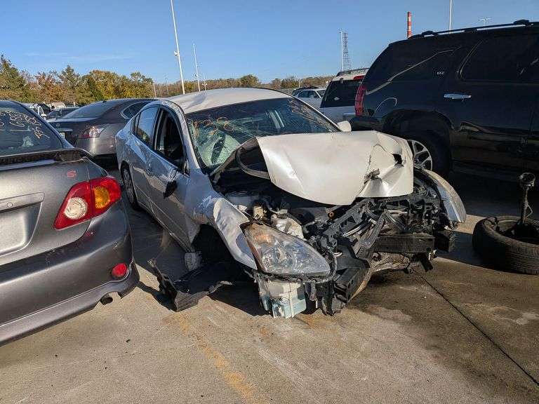 2010 NISSAN ALTIMA image