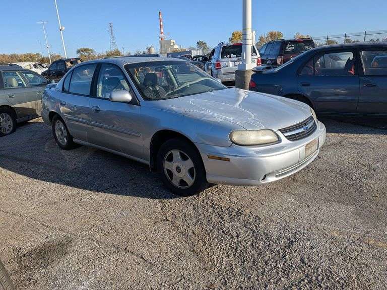 2001 CHEVROLET MALIBU image
