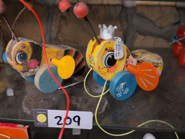 Fisher Price Buzzy Bee #325 and Fisher Price Queen Buzzy Bee #444 image