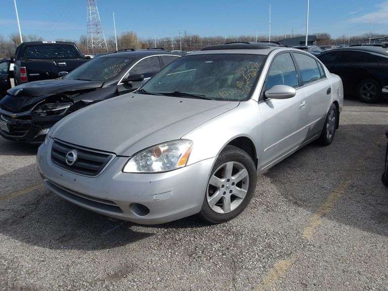 2004 NISSAN ALTIMA image
