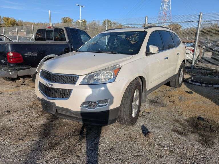 2012 CHEVROLET TRAVERSE image