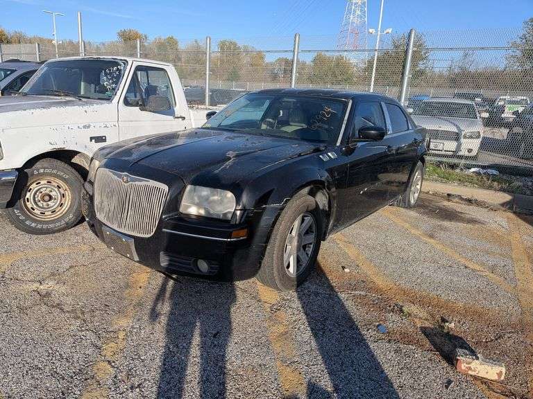 2005 CHRYSLER 300 image