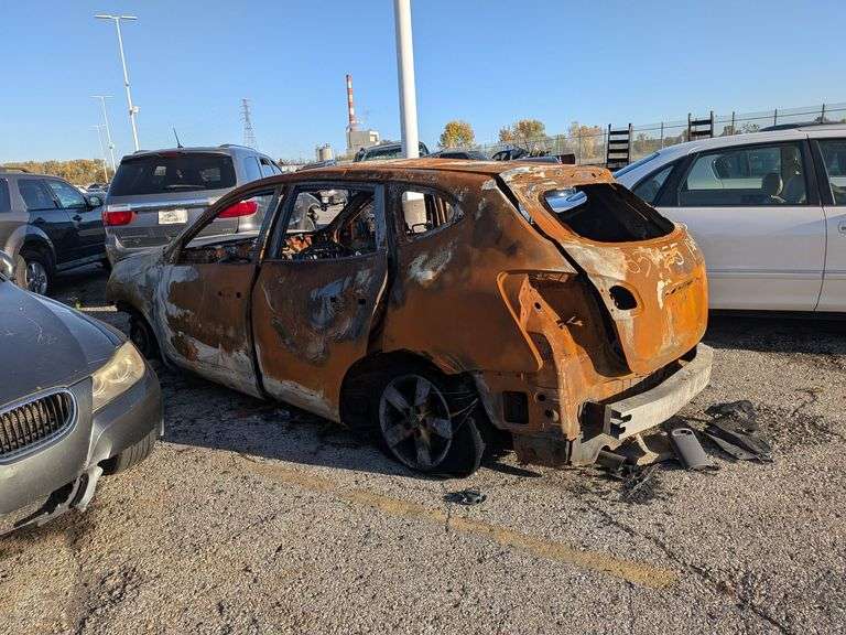 2012 NISSAN ROGUE image