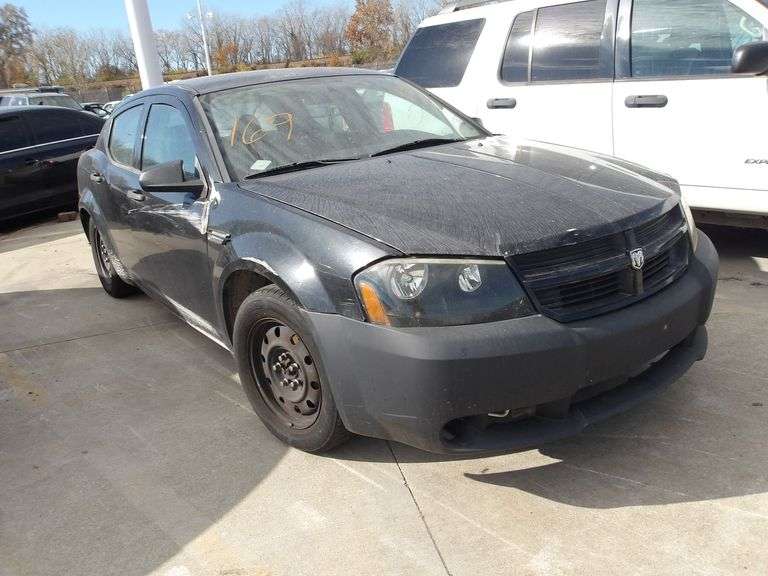 2010 DODGE AVENGER image