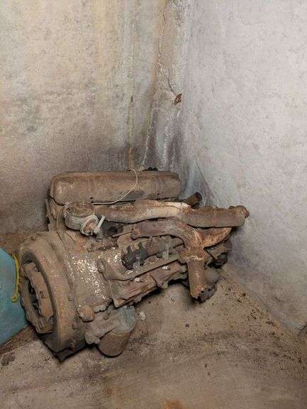 Engine Block and Crankshaft Assembly Core image