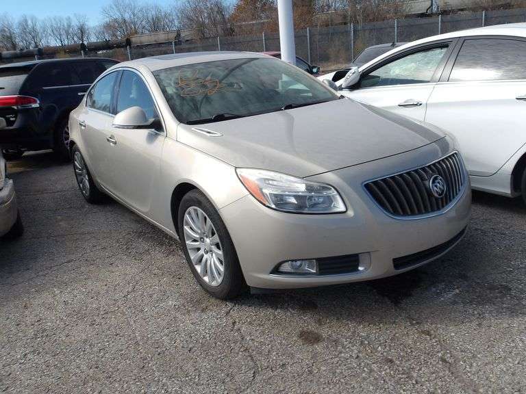 2012 BUICK REGAL image