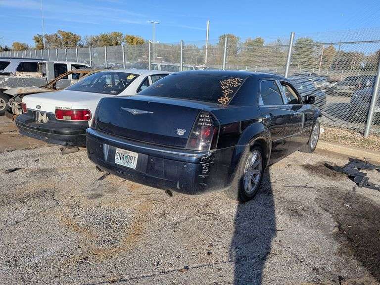 2005 CHRYSLER 300 image