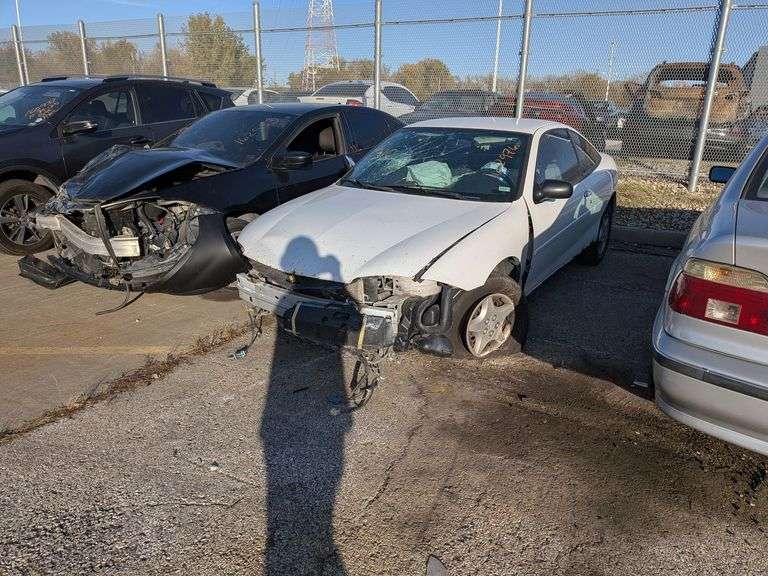 2004 CHEVROLET CAVALIER image