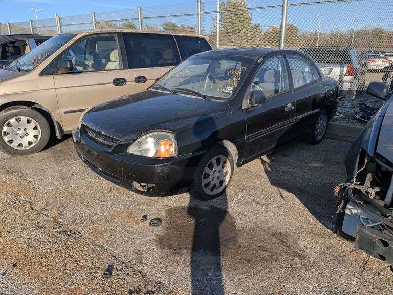 2003 KIA RIO image