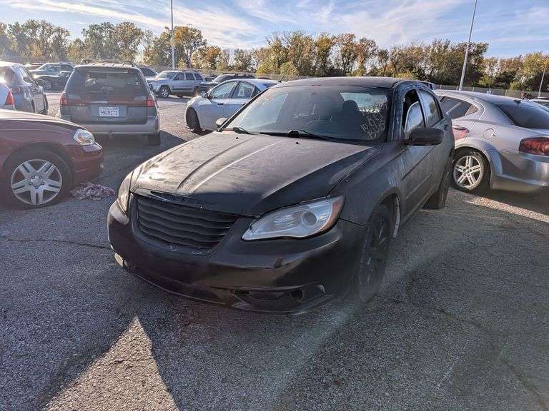 2013 CHRYSLER 200 image