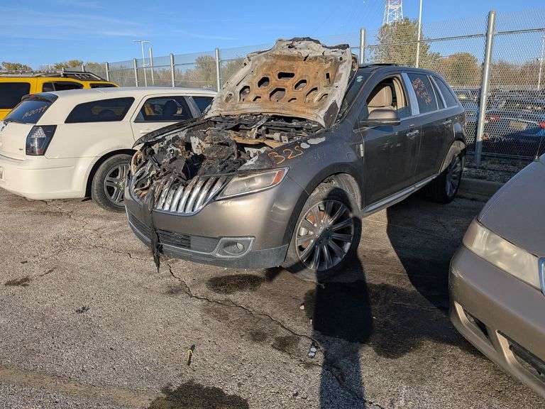 2012 LINCOLN OTHER image