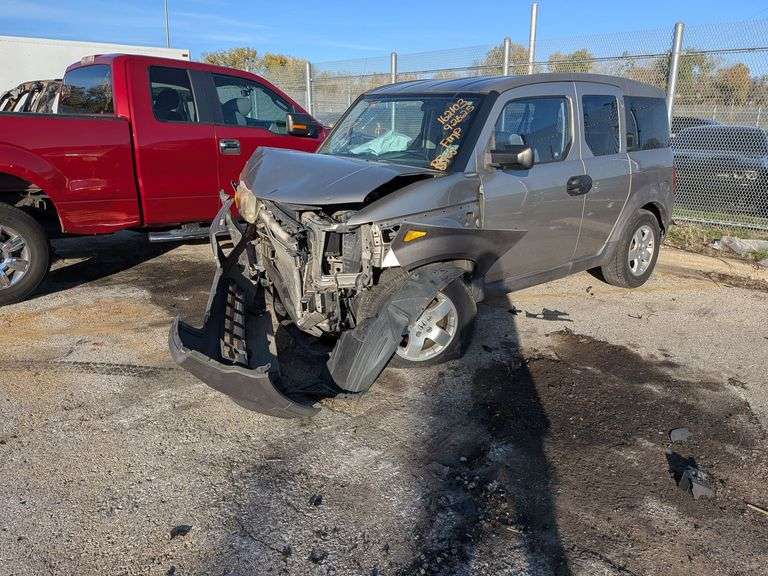 2003 HONDA ELEMENT image