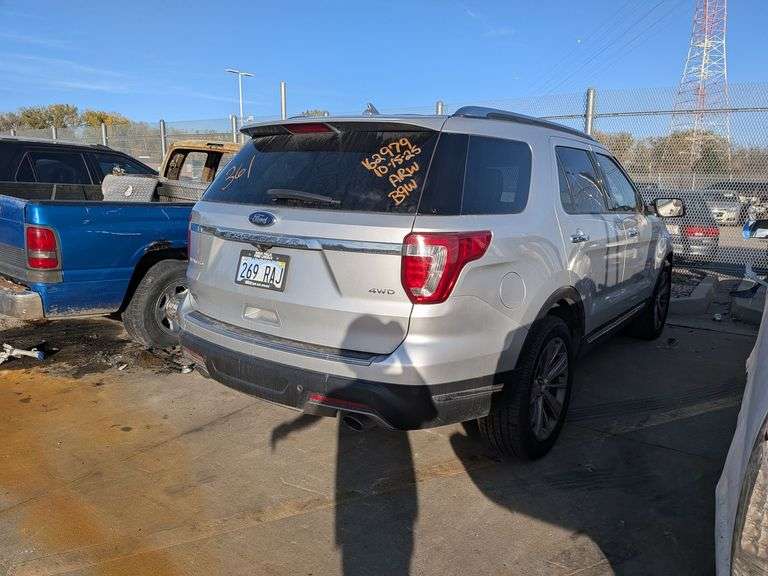 2018 FORD EXPLORER image