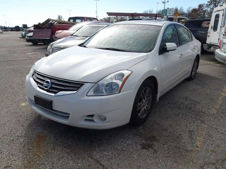 2011 NISSAN ALTIMA image