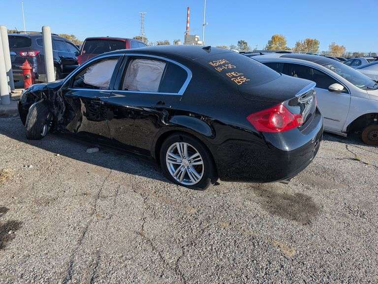 2015 INFINITI OTHER image