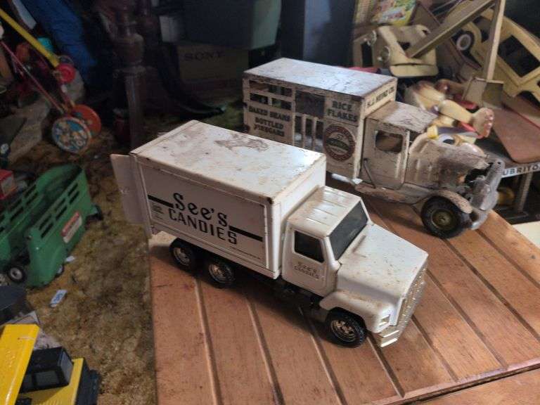 Metal Craft Heinz truck and International See's Candies truck image