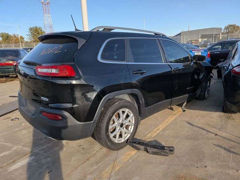 2018 JEEP CHEROKEE image