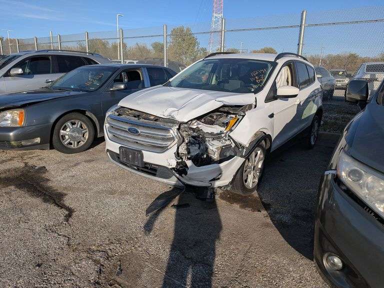 2018 FORD ESCAPE image