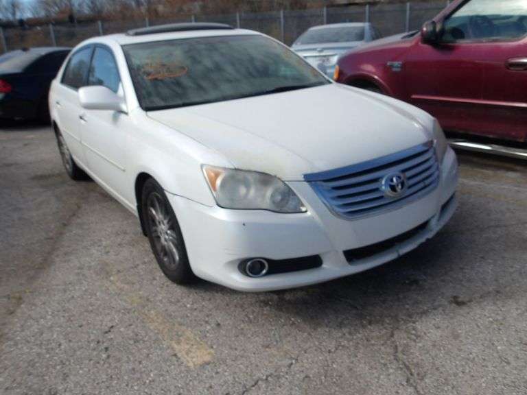 2008 TOYOTA AVALON image