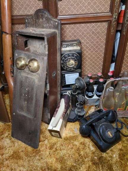 5 Vintage phones image