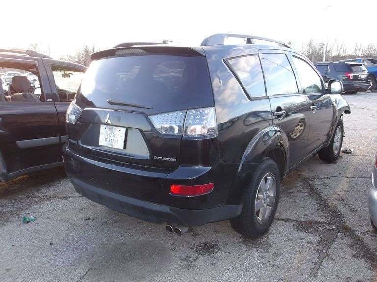 2008 MITSUBISHI OUTLANDER image