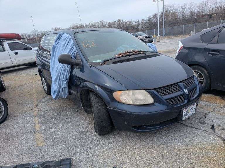 2003 DODGE CARAVAN image