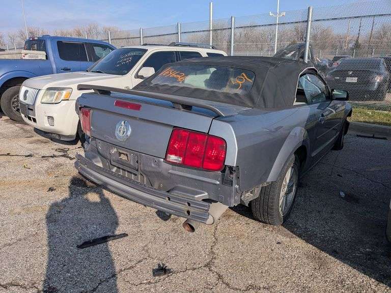 2006 FORD MUSTANG image