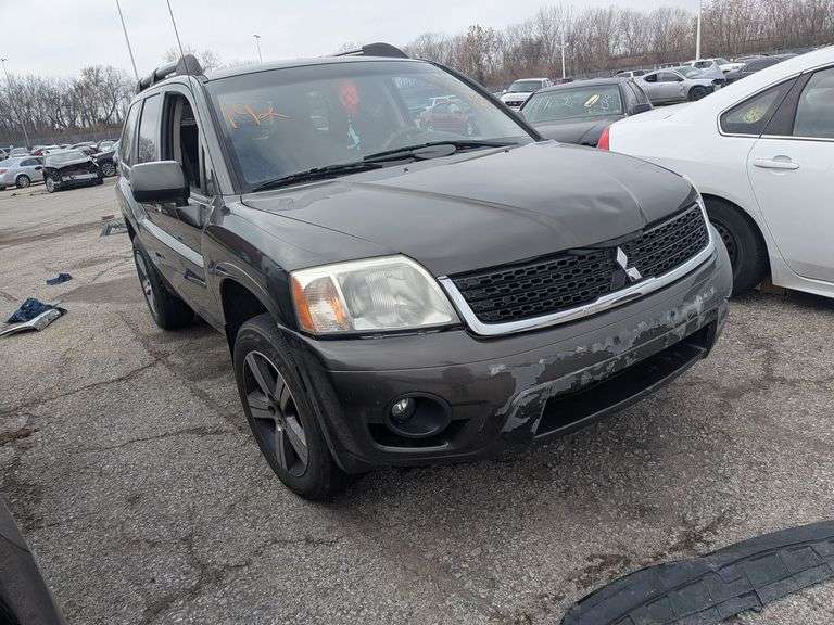 2011 MITSUBISHI ENDEAVOR image