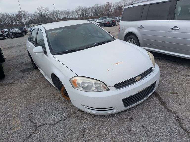 2010 CHEVROLET IMPALA image