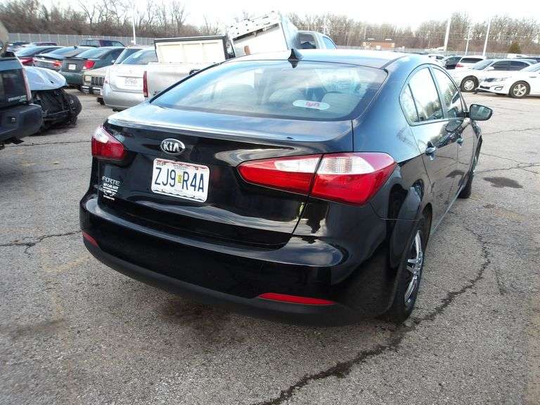 2016 KIA FORTE image