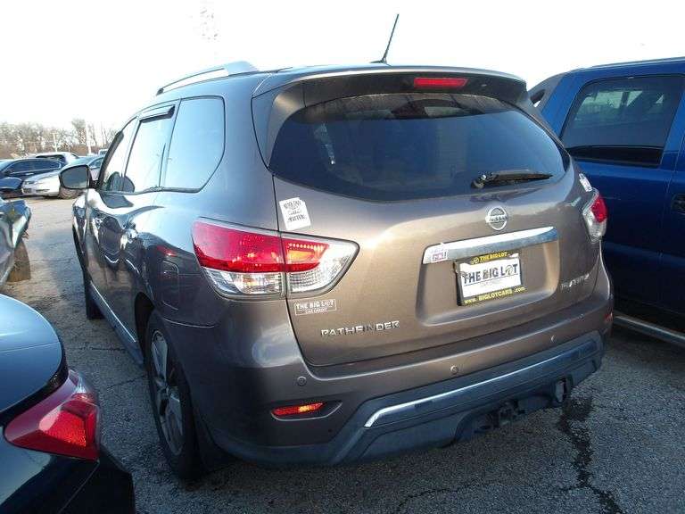 2013 NISSAN PATHFINDER image