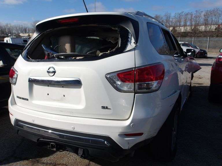 2013 NISSAN PATHFINDER image