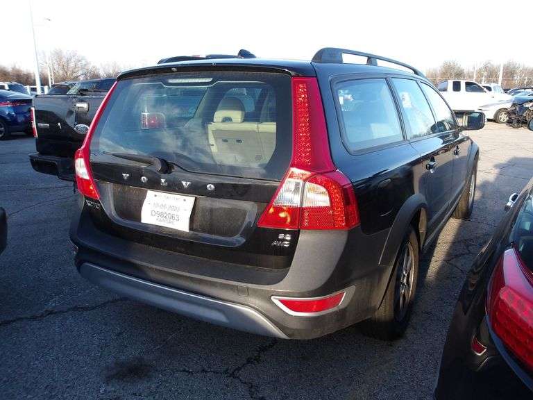 2008 VOLVO XC70 image