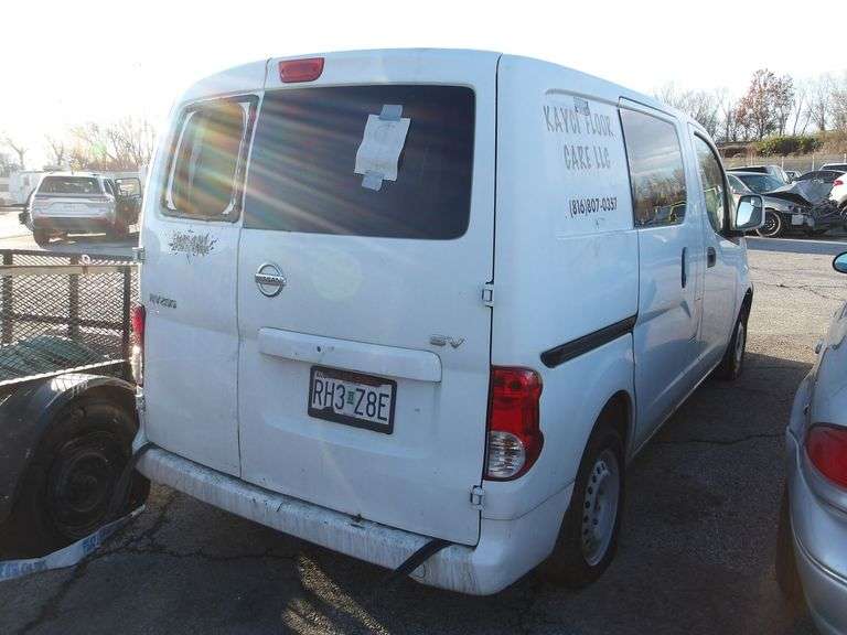 2017 NISSAN NV200 image