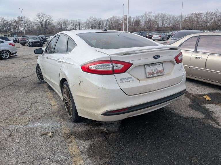 2015 FORD FUSION image