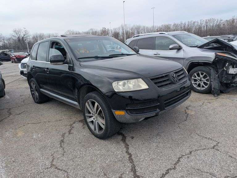 2006 VOLKSWAGEN TOUAREG image