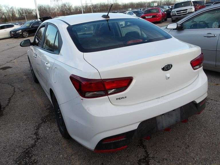 2020 KIA RIO image