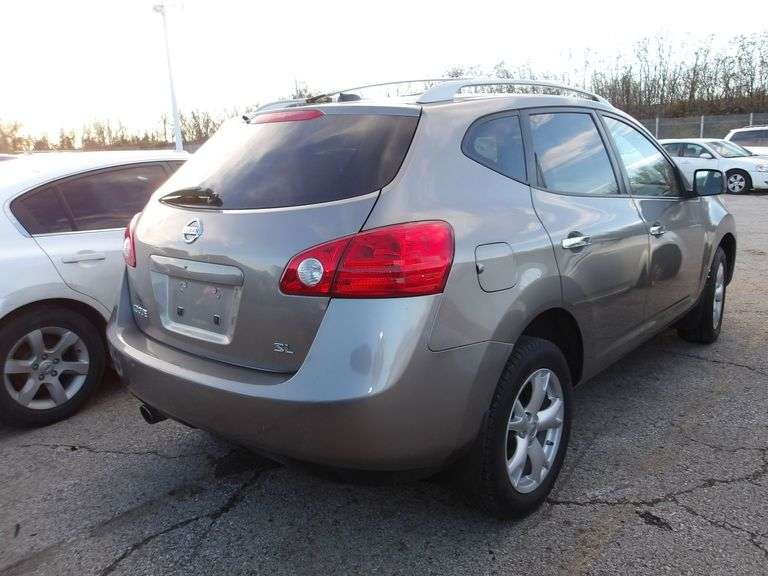 2010 NISSAN ROGUE image