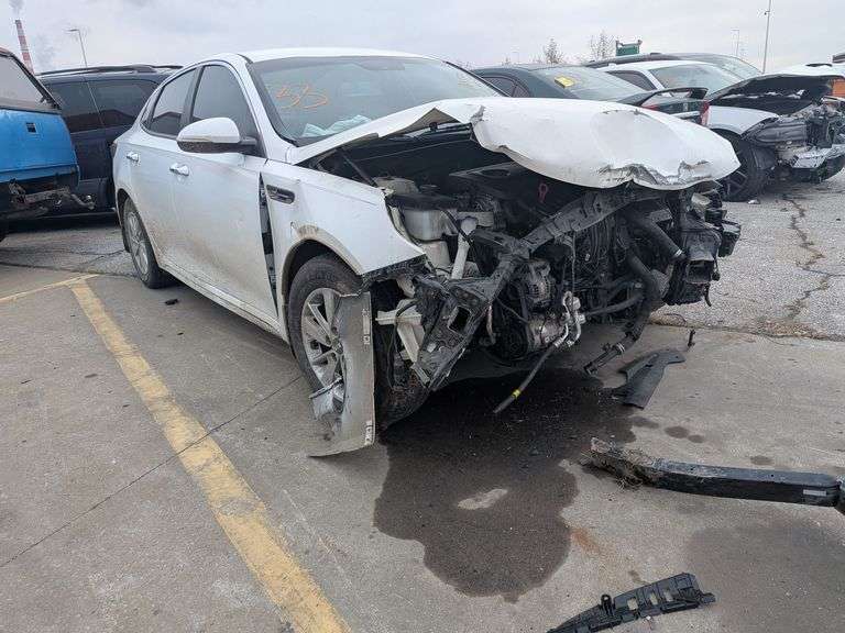 2017 KIA OPTIMA image