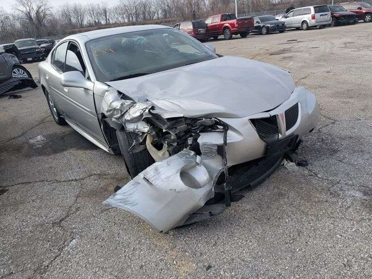 2006 PONTIAC GRAND PRIX image