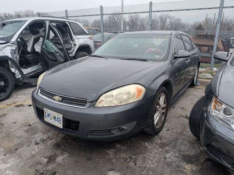 2010 CHEVROLET IMPALA image