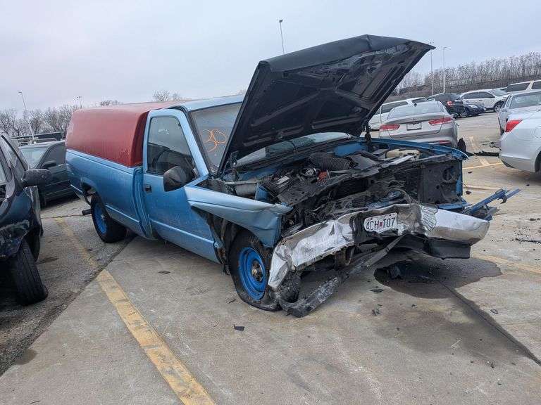 1995 CHEVROLET GMT-400 image