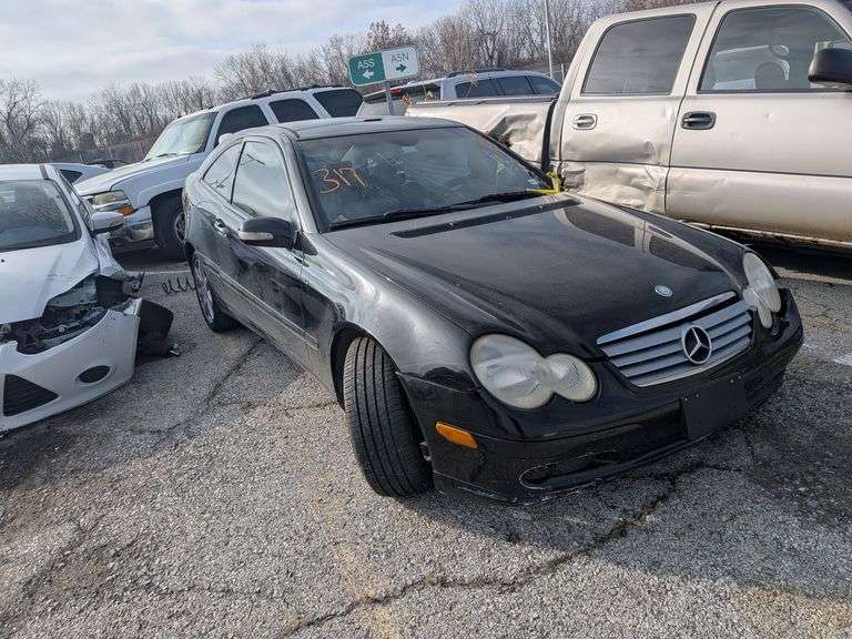 2004 MERCEDES C CLASS image