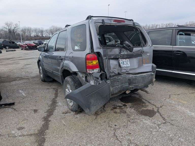 2007 FORD ESCAPE image