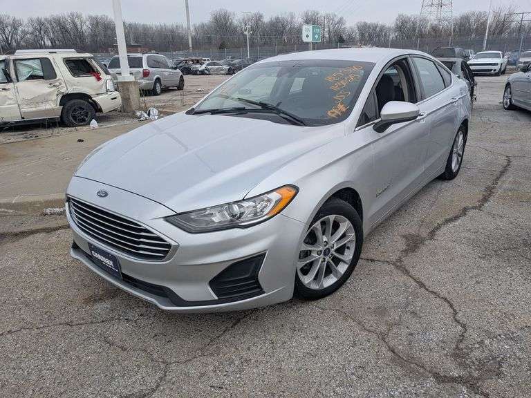 2019 FORD FUSION image