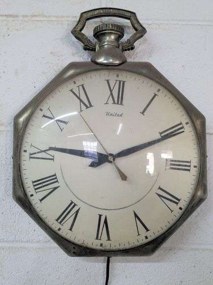 2 Clocks