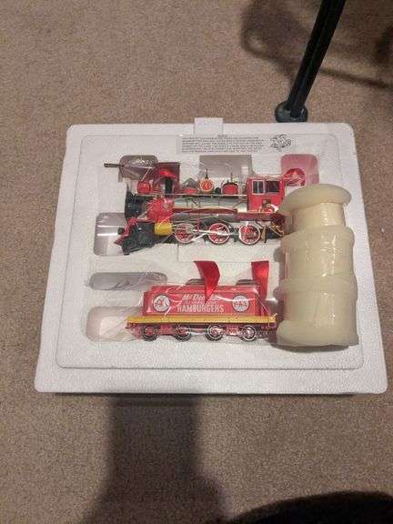 Hawthorn model trains and tracks