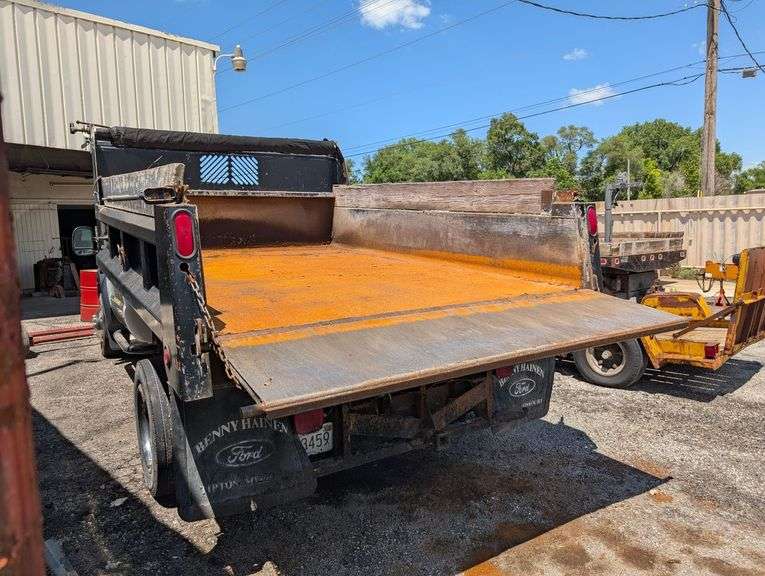2006  FORD  F-450 2006 Ford F-450 Dump Truck