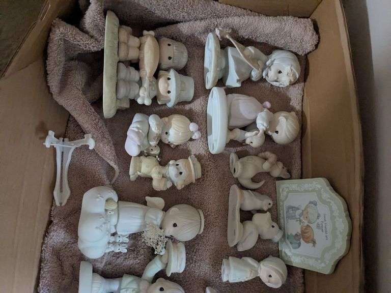 Precious moments figurines (no boxes)